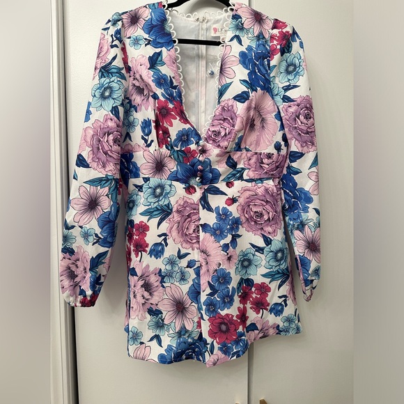 Floral Romper with back zipper - Picture 6 of 6